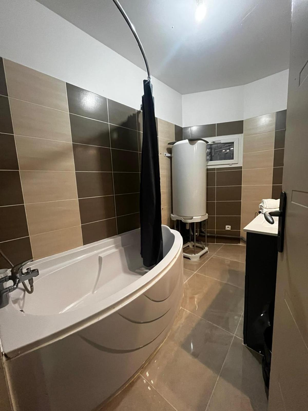 Appartement Des Carmes Nîmes Dış mekan fotoğraf