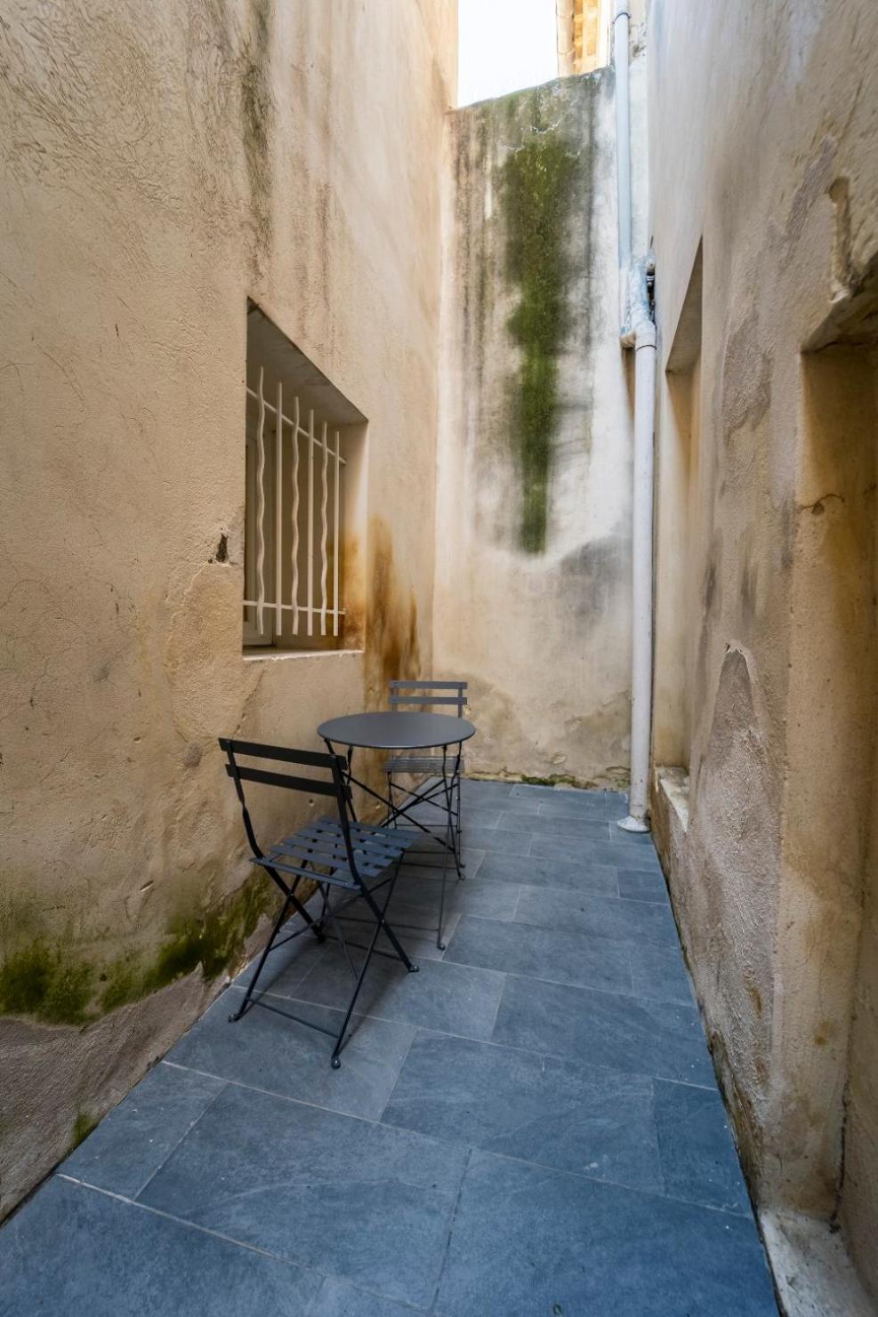 Appartement Des Carmes Nîmes Dış mekan fotoğraf