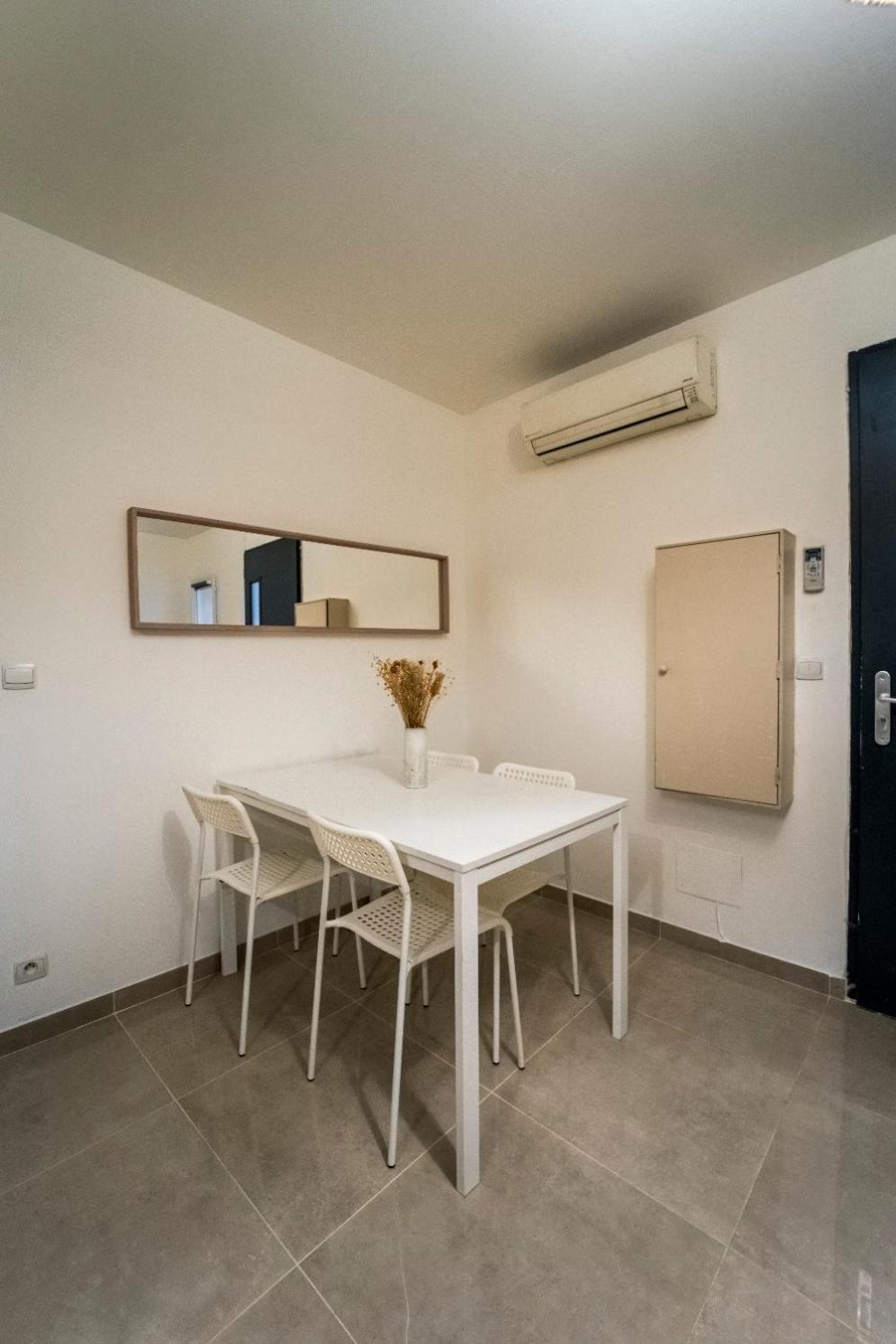 Appartement Des Carmes Nîmes Dış mekan fotoğraf
