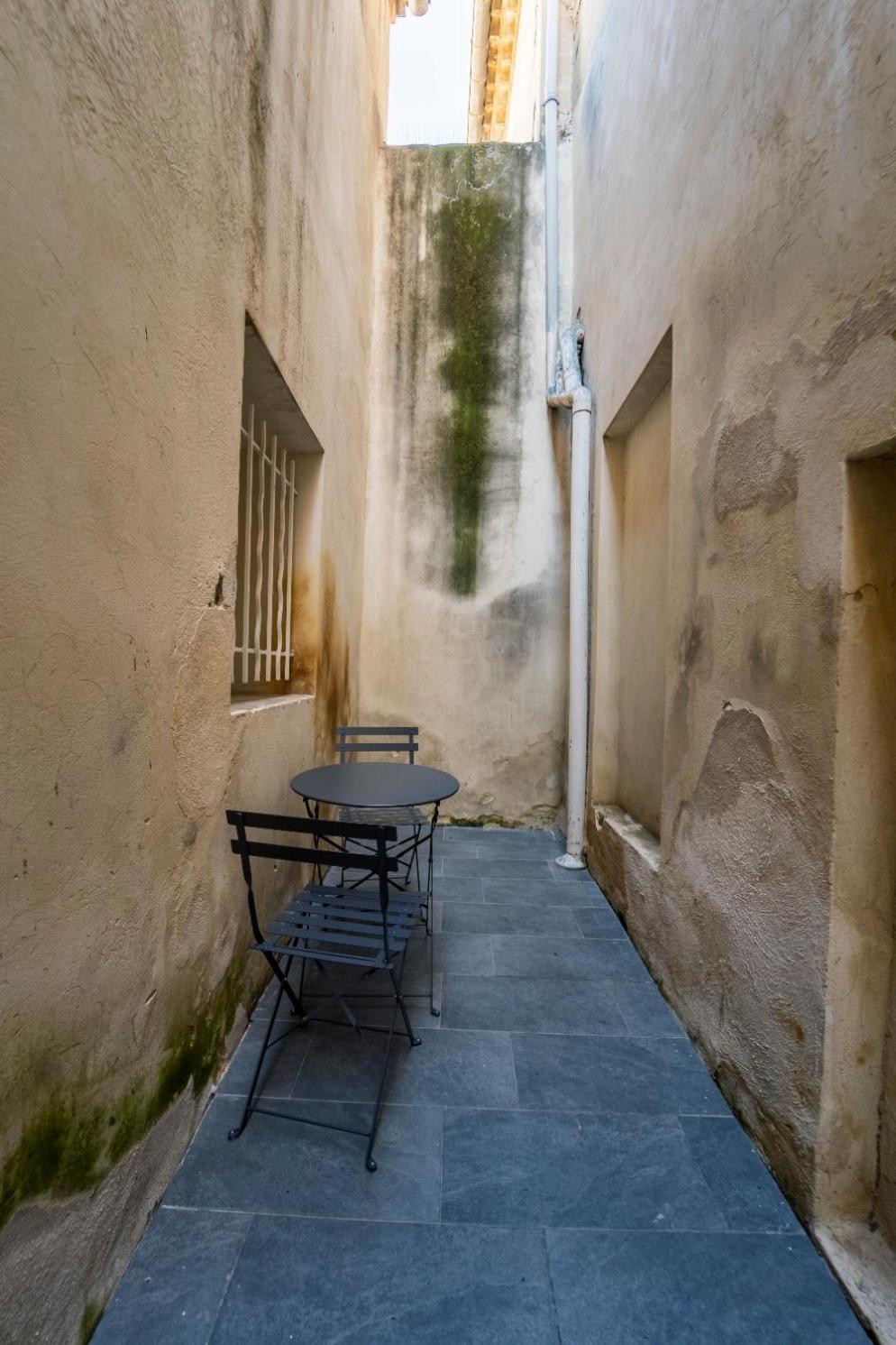 Appartement Des Carmes Nîmes Dış mekan fotoğraf