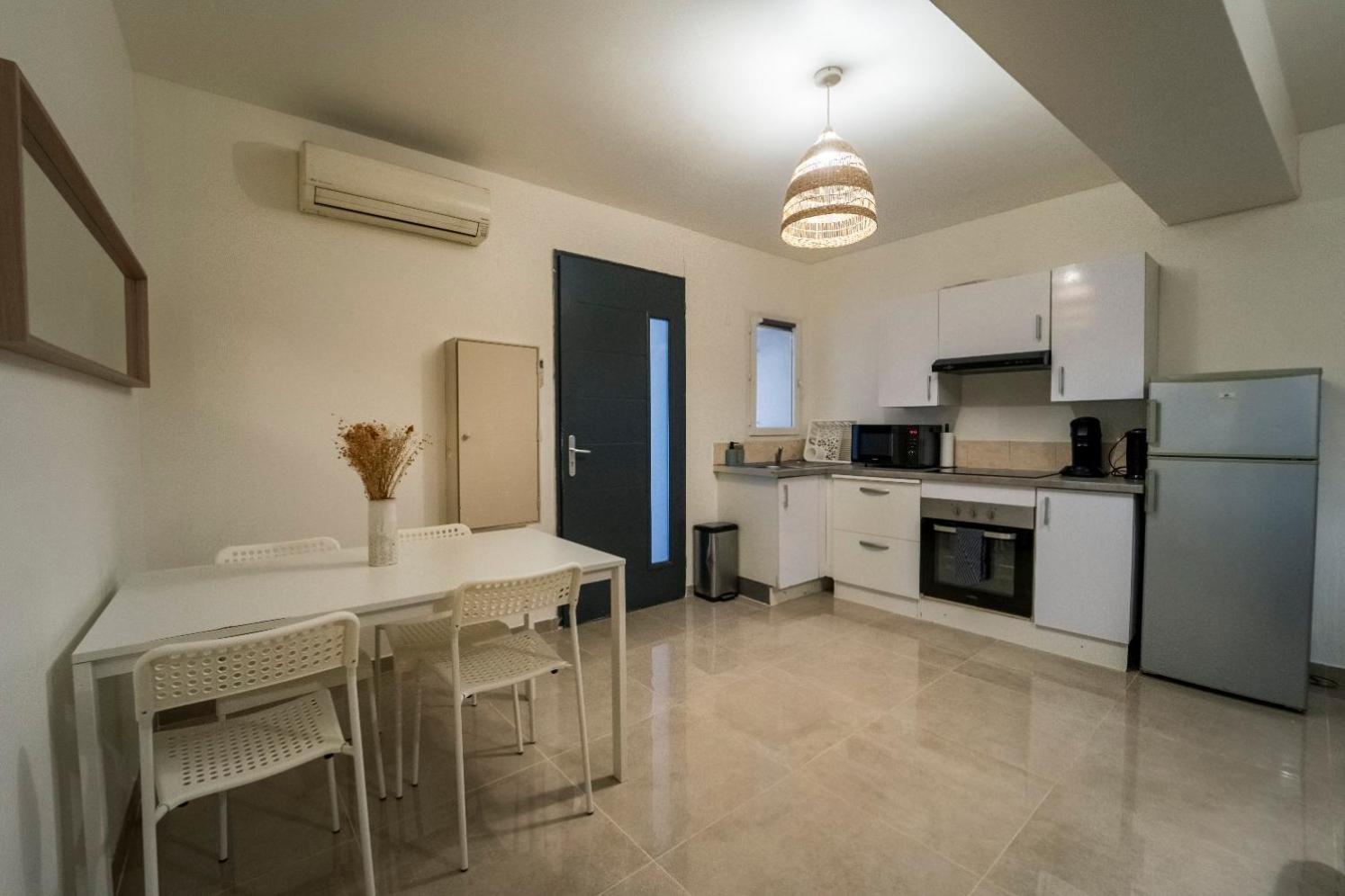 Appartement Des Carmes Nîmes Dış mekan fotoğraf